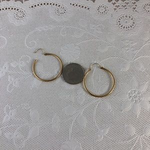 Vintage Accessories - 14 Karat all Yellow Gold 0.9 Inch Hoop Earrings Vintage Accessories - 14 Karat all Yellow Gold 0.9 Inch Hoop Earrings